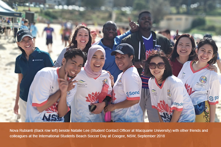 Australia Awards scholar from Indonesia Nova Rubianti with her friends and colleagues at the International Students Beach Soccer Day at Coogee, NSW, September 2018